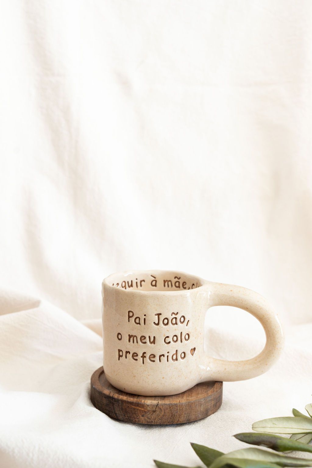 Caneca Aurora · Caementa, cerâmica feita à mão (2)